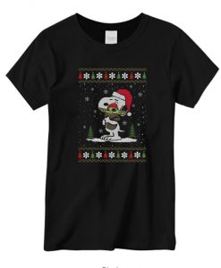 Merry Christmas Snoopy Hug Baby Yoda New graphic T-shirt
