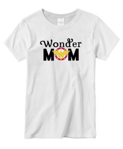 Wonder Mom graphic T-shirt
